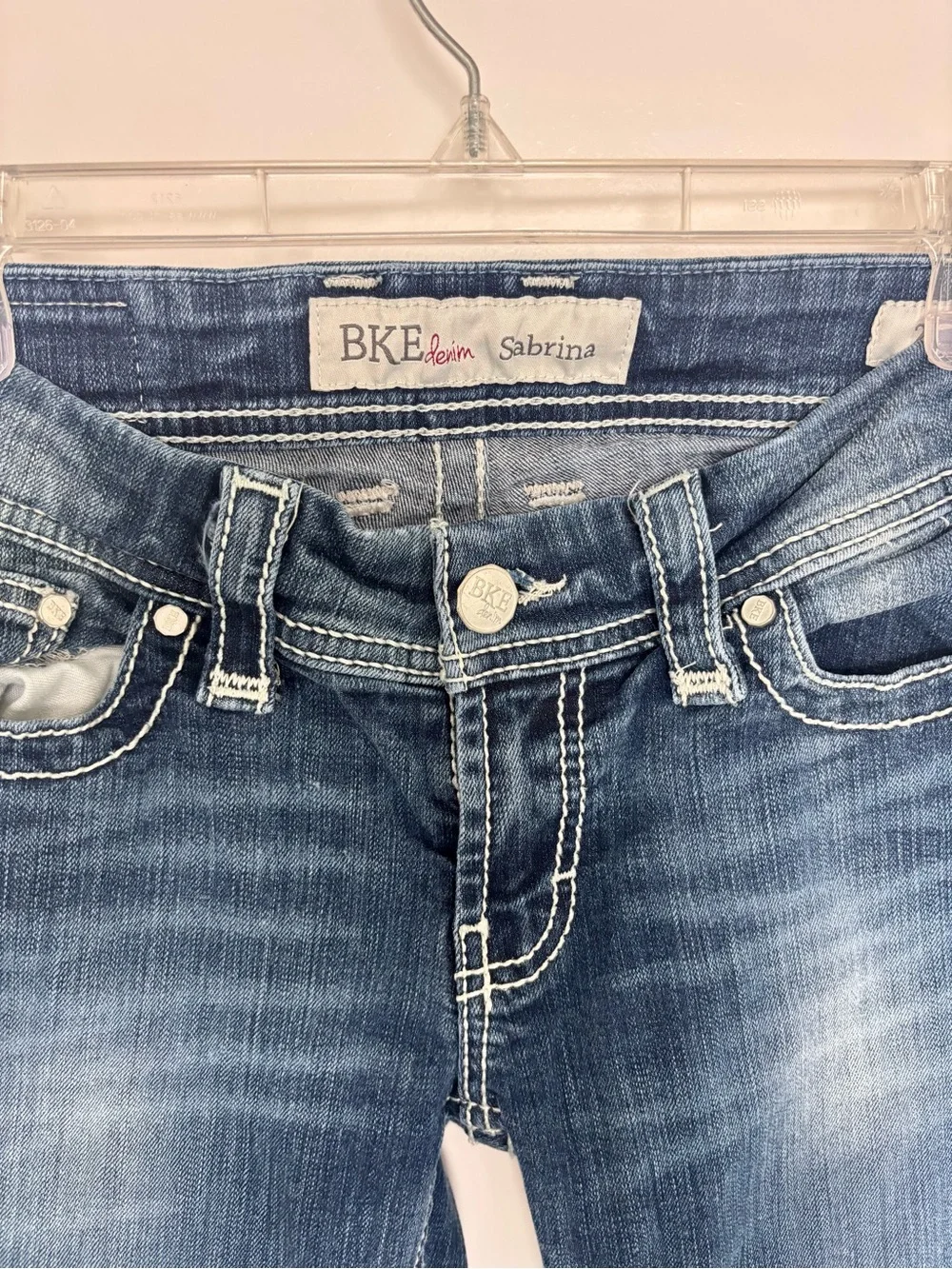 BKE Sabrina Bootcut Jeans size 27 Medium Wash Stretch Low Rise Y2K  Denim